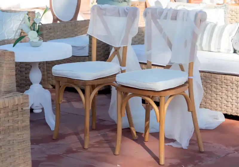 Chaise Lana en situation pour un événement à Marrakech