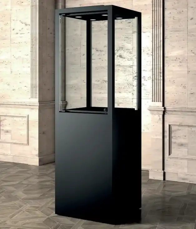 Vitrine en situation pour un événement à Marrakech